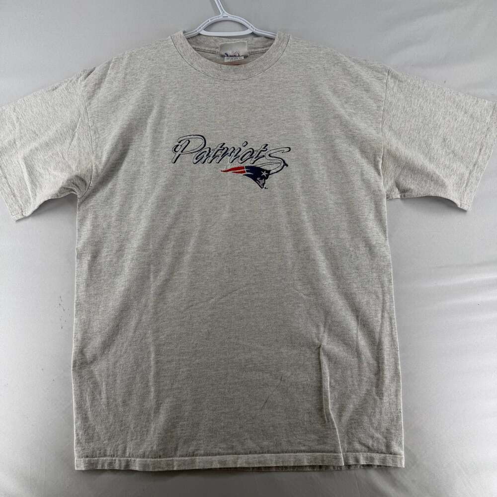0623 Large Vintage Antigua Sport New England Patriots Foley 40 T-Shirt
